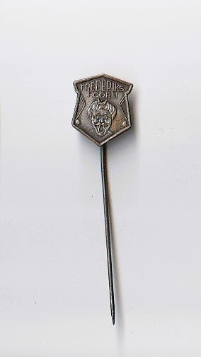 volmetaal speld Drogisterij Frederiks, Hoorn, met de gaper, Verzamelen, Ophalen of Verzenden, Overige onderwerpen, Speldje of Pin