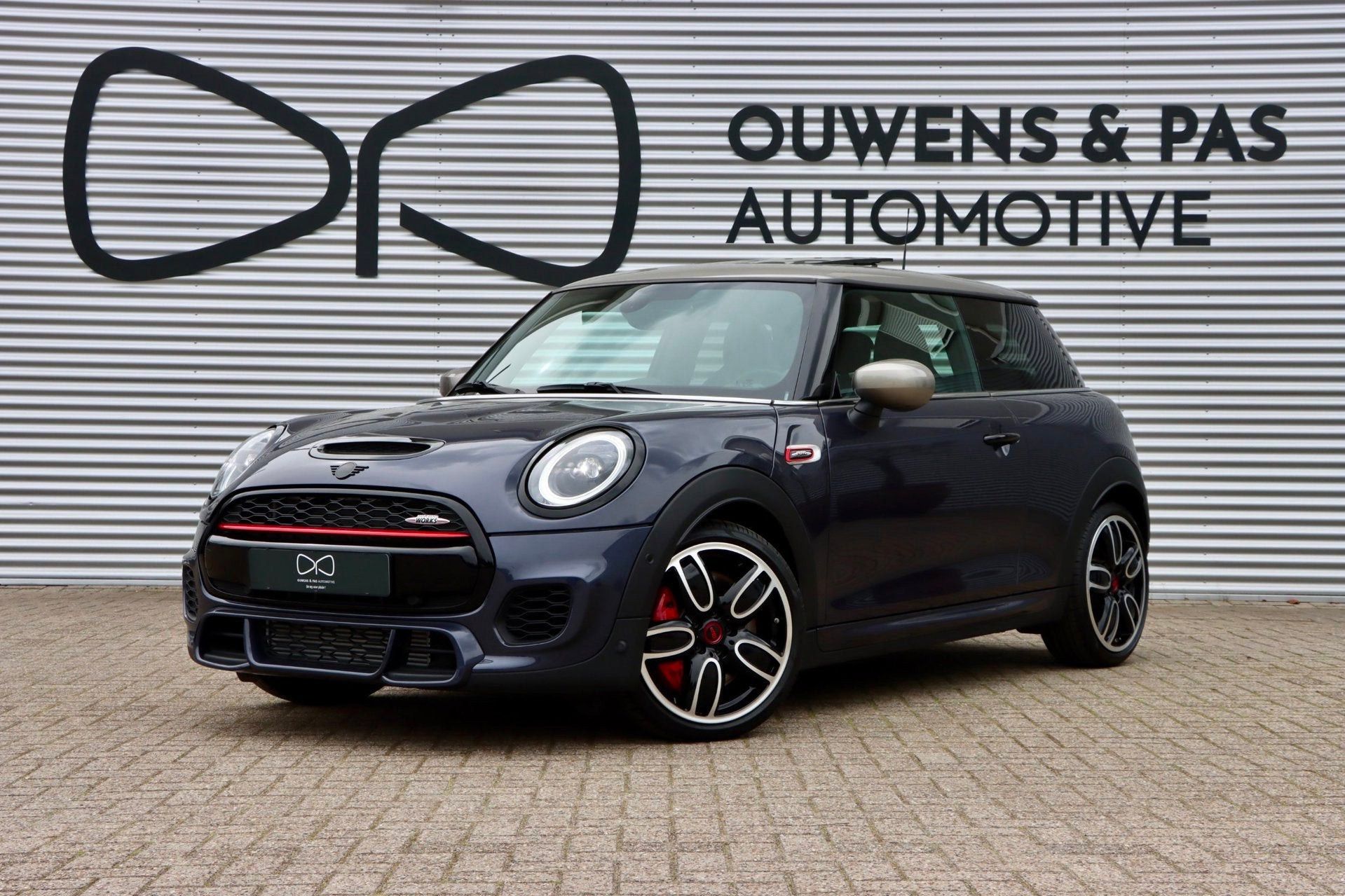 Mini 2.0 John Cooper Works Chili | 1E EIGENAAR | PANORAMA |, Auto's, Mini, Bedrijf, Te koop, John Cooper Works, ABS, Achteruitrijcamera