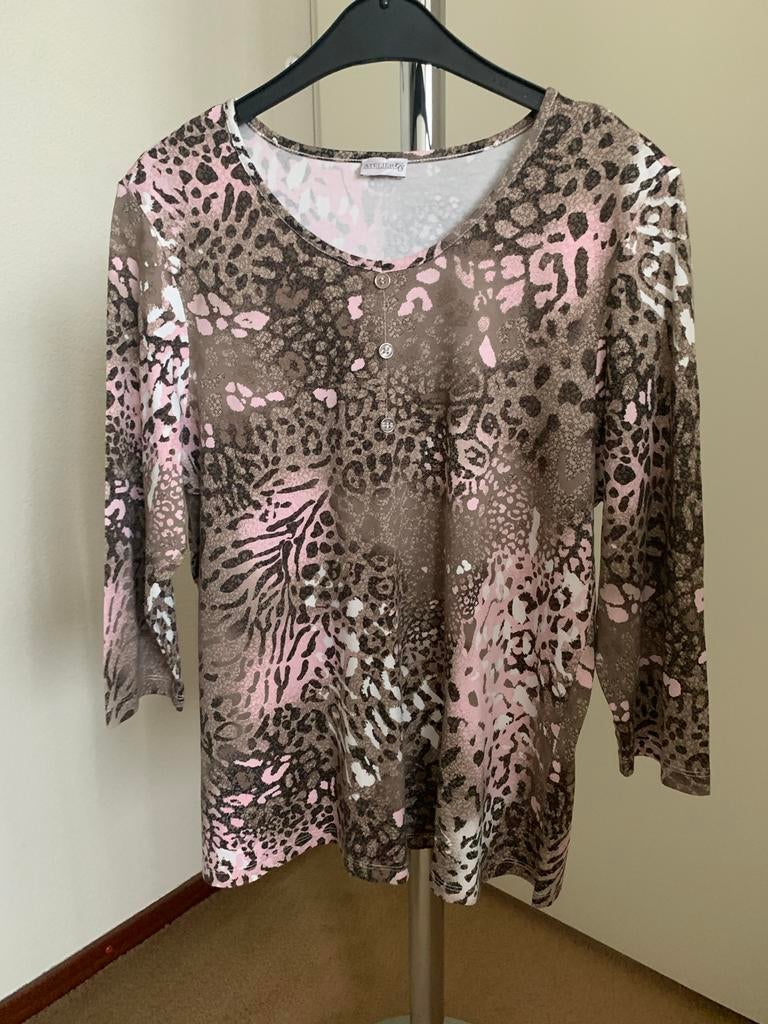 Dames Truitje met dierenprint, maat 42, Ophalen of Verzenden, Zo goed als nieuw, Maat 42/44 (L), Overige kleuren