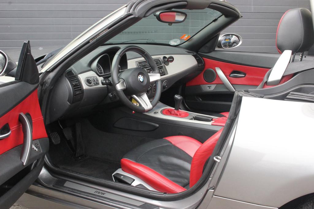 BMW Z4 Roadster 2.5i S | 18inch | Leer |, Achterwielaandrijving, Gebruikt, Zwart, Cabriolet
