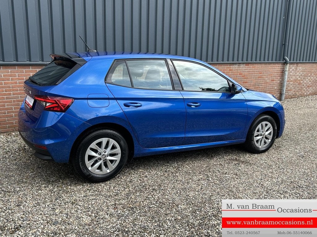 Skoda Fabia 1.0 TSI Business Edition Navigatie/Pdc/Virtual-C, Auto's, 1195 kg, Gebruikt, Parkeersensor, Blauw