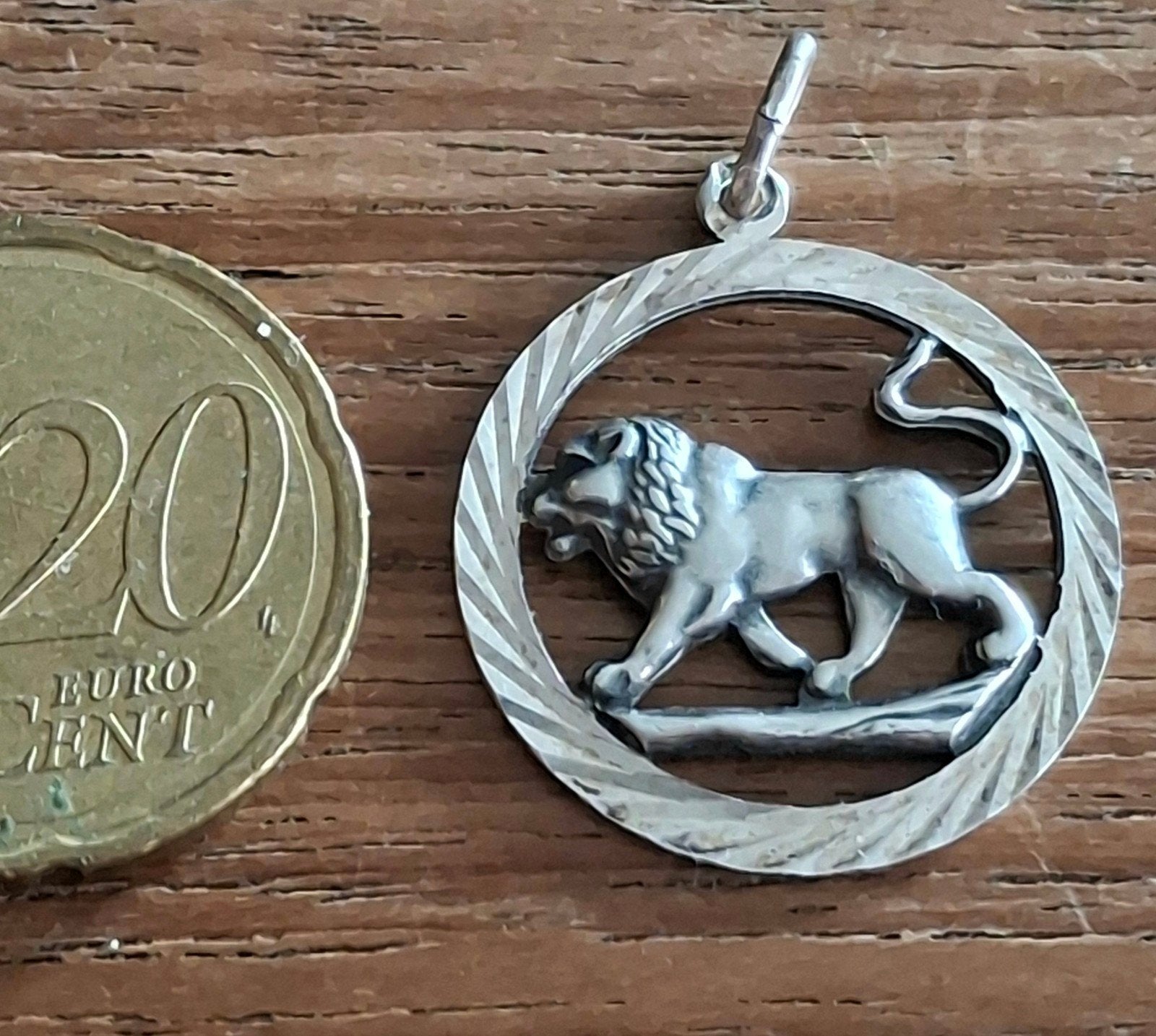 zilveren sterbeeld leeuw...oud zilver  25 €, Ophalen of Verzenden, Zilver, Zilver
