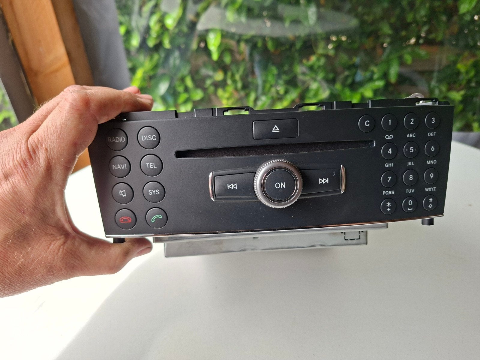 Mercedes Headunit. C klasse en Glk. A2048705696., Auto diversen, Autoradio's, Ophalen of Verzenden, Gebruikt