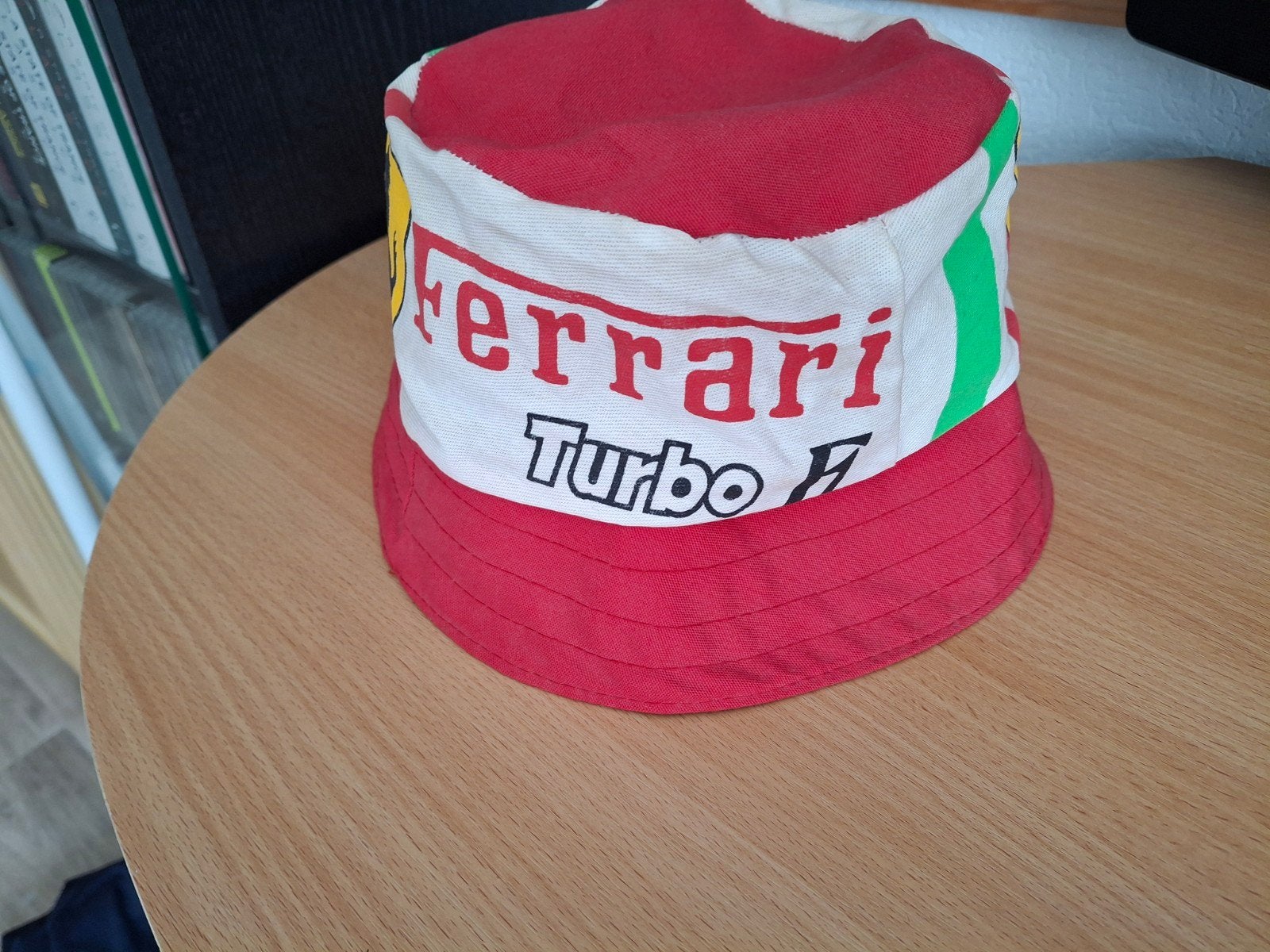 Ferrari Turbo F1 hoedje, Ophalen of Verzenden, Gebruikt, Formule 1
