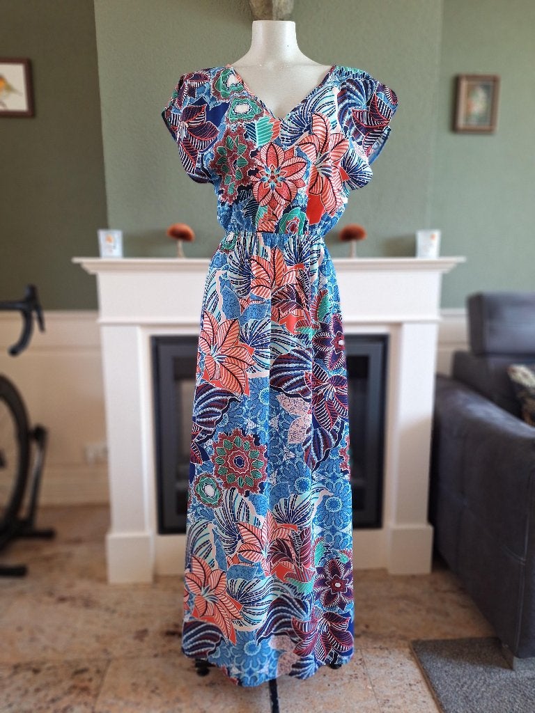 Vintage love mooie kleurrijke lange jurk M 38, Kleding | Dames, Maat 38/40 (M), Zo goed als nieuw, Vintage Love, Onder de knie