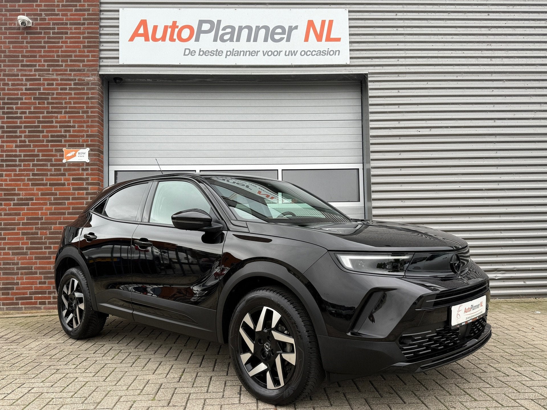 Opel Mokka 1.2 Turbo GS! Incl. Btw! 360 Camera! Virtual!, Auto's, Gebruikt, Zwart, 1199 cc, Leder en Stof