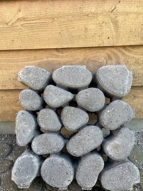 Keigrassteen grasbetontegel 45x45x10 cm Antraciet, Tuin en Terras, Tegels en Klinkers, Ophalen, Gebruikt, Overige typen, 5 tot 10 m²
