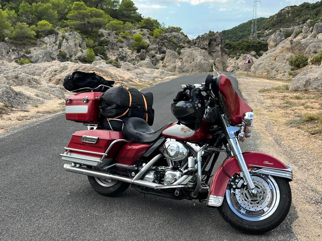 Een heuse toerbuffel. Harley Davidson Electra Glide 2004, Motoren, Motoren | Harley-Davidson, 2 cilinders, Motorrijbewijs A, Gebruikt