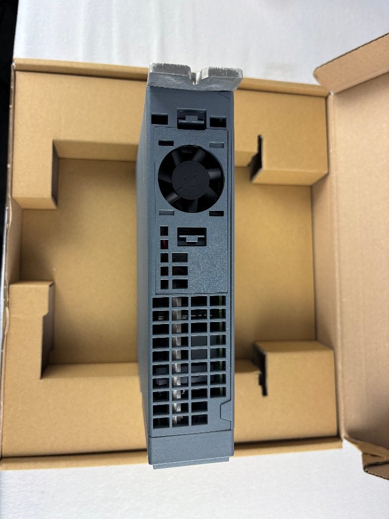 Siemens SINAMICS S210 Servo Drive 0,4kW – 6SL5310-1BE10-4DF1, Siemens AG, Nieuw, Ophalen of Verzenden, Tech.team.motioncontrol@siemens.com