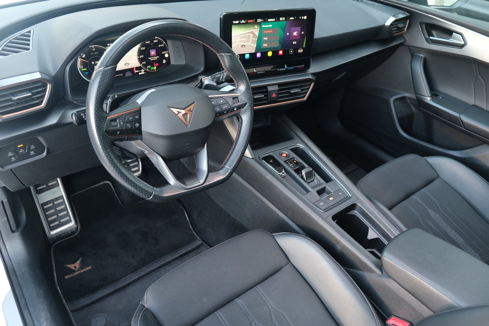Cupra León