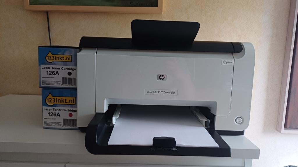 HP LaserJet CP1025nw kleurenprinter + inkt (defect), Ophalen