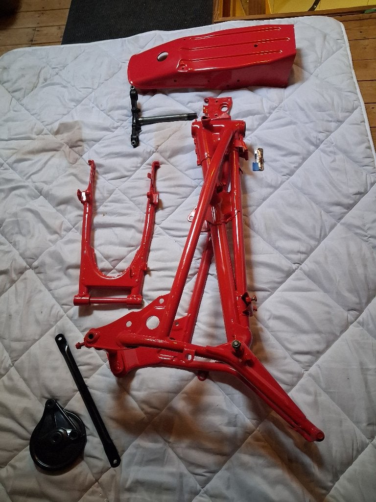 Honda MT 5  FRAME +DIVERSE ONDERDELEN  kleur ral3020, Fietsen en Brommers, Ophalen of Verzenden, Gebruikt, Frame, Honda