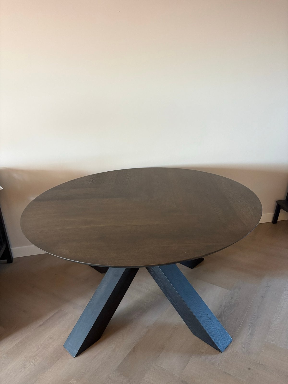 Ronde eettafel met spinpoot - Donker eiken, Ophalen, Gebruikt, 100 tot 150 cm, Vijf personen of meer