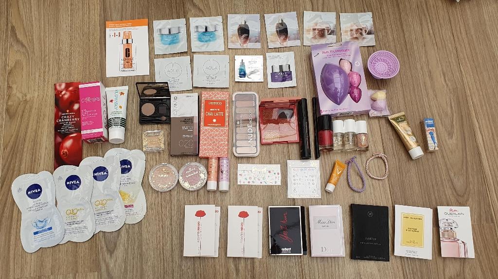 Pakket (50 stuks) beautyproducten make-up, Ophalen of Verzenden, Nieuw, Gehele gezicht, Verzorging