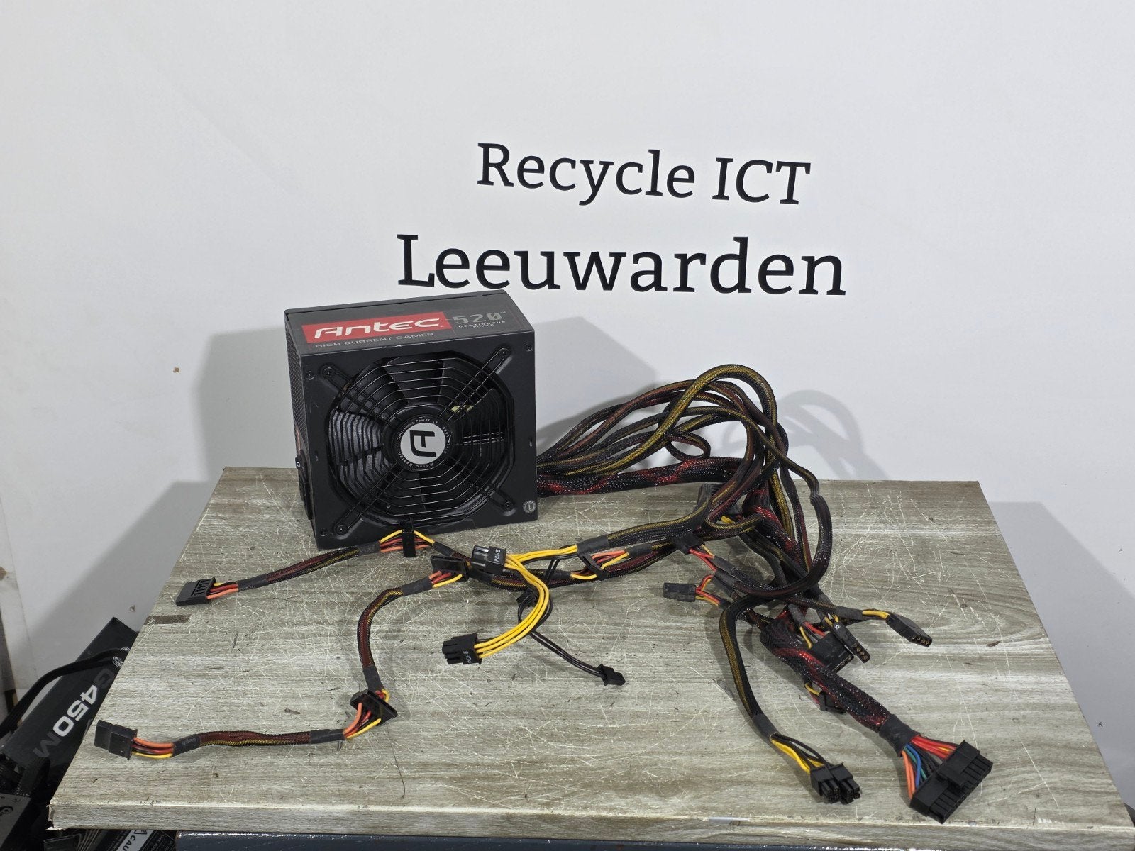 Antec 520w max voeding psu power supply hcg-520, Computers en Software, Ophalen of Verzenden, ., ., .