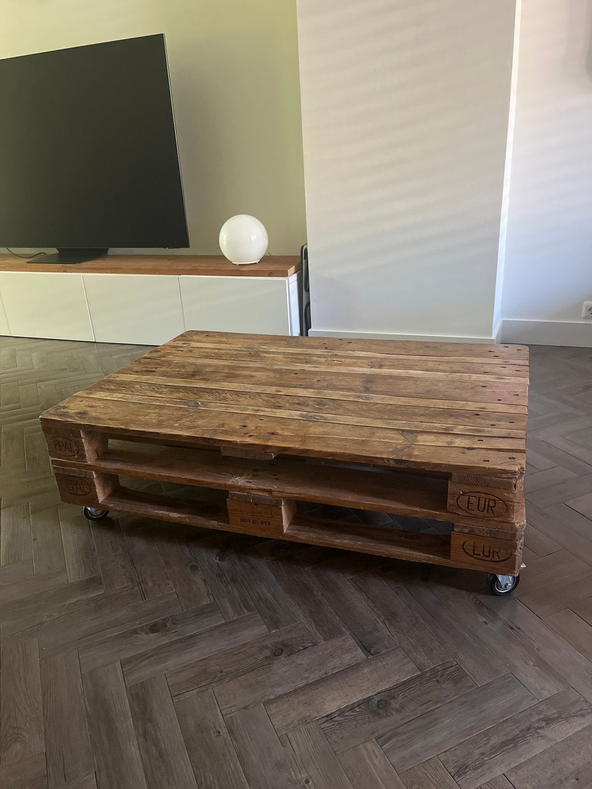 Vintage Pallet Salontafel op Wieltjes - Rustiek & Praktisch, Huis en Inrichting, Ophalen, Gebruikt, 50 tot 100 cm, 100 tot 150 cm