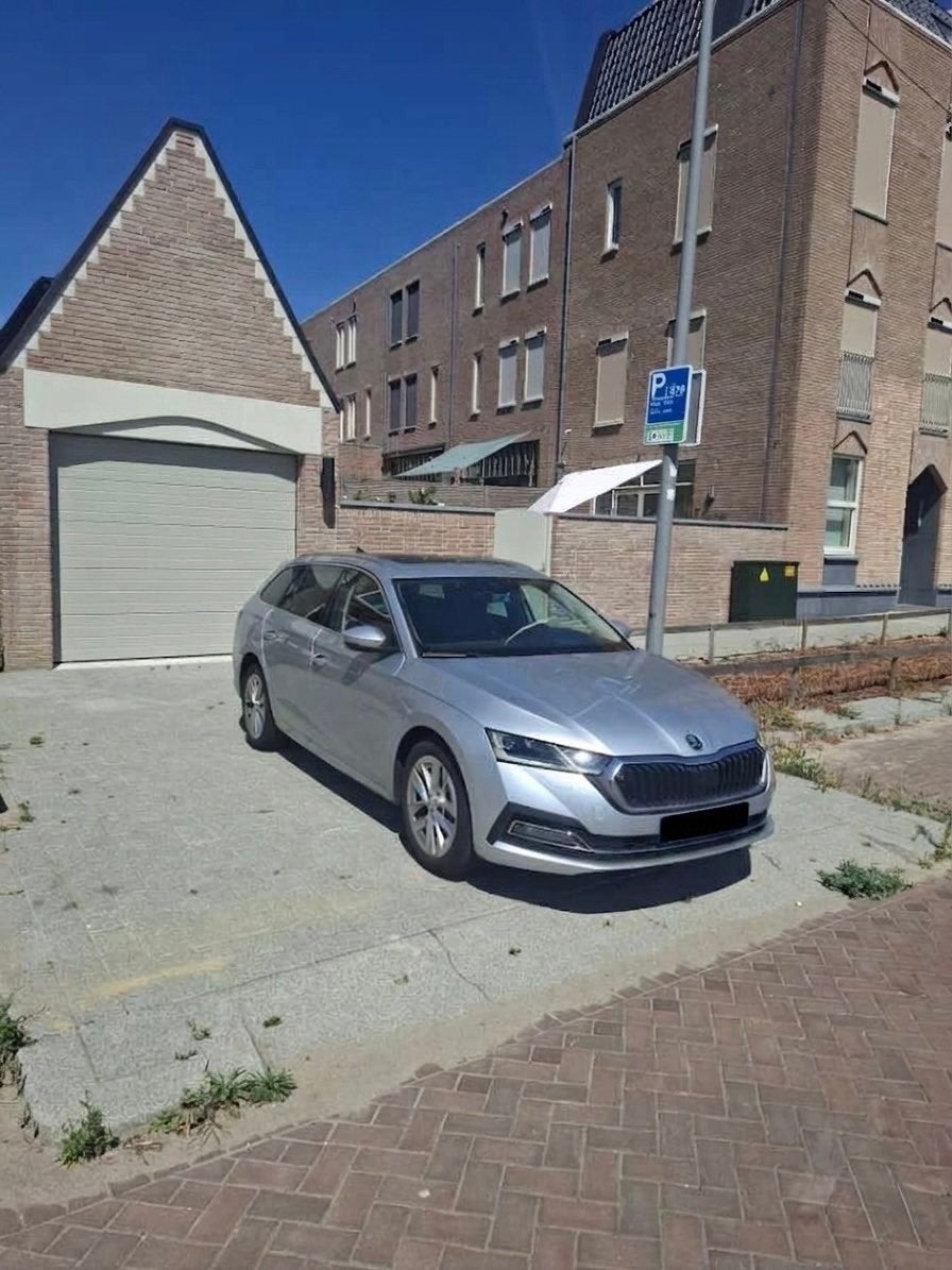 Skoda octavia 2.0 diesel automaat, Auto's, Stof, Euro 6, 4 cilinders, 150 pk
