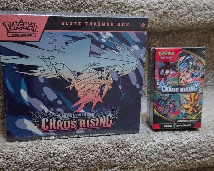 Pokémon ETB & Booster Bundle Chaos Rising, Ophalen of Verzenden, Nieuw, Boosterbox