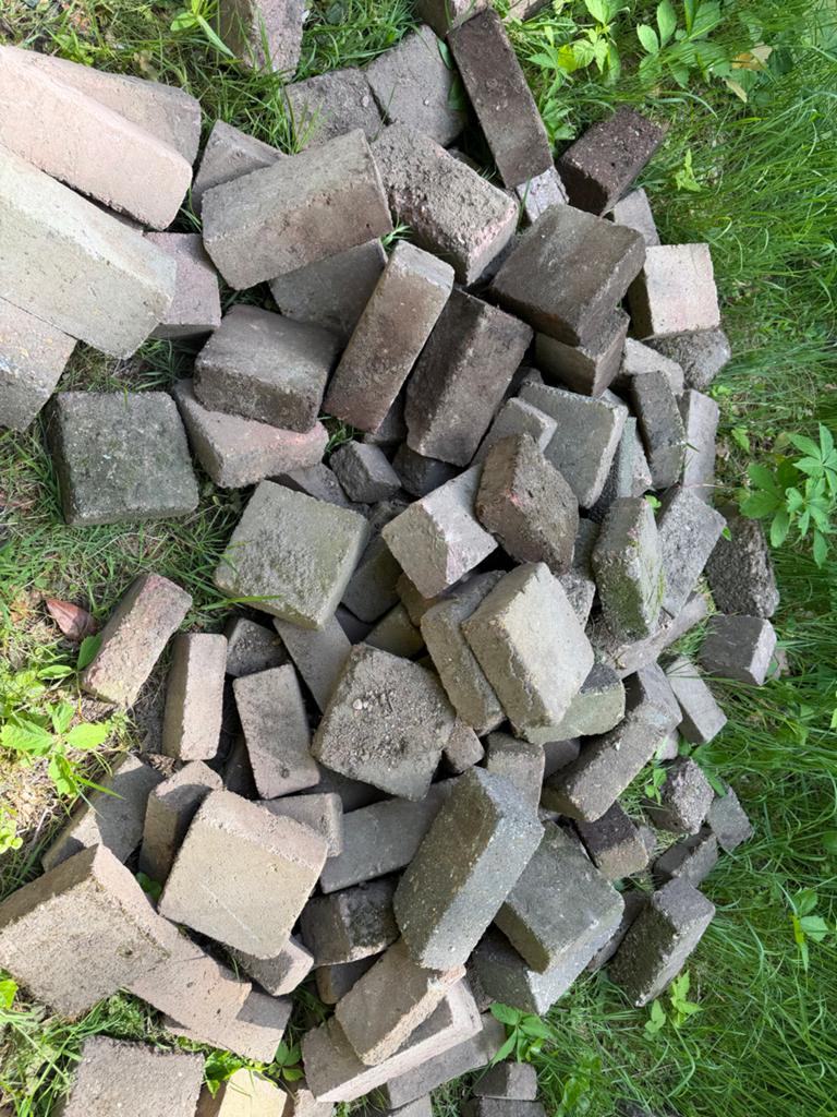 15m2 sierbestrating gratis ophalen, Tuin en Terras, Tegels en Klinkers, Ophalen, Gebruikt, Klinkers, 10 m² of meer