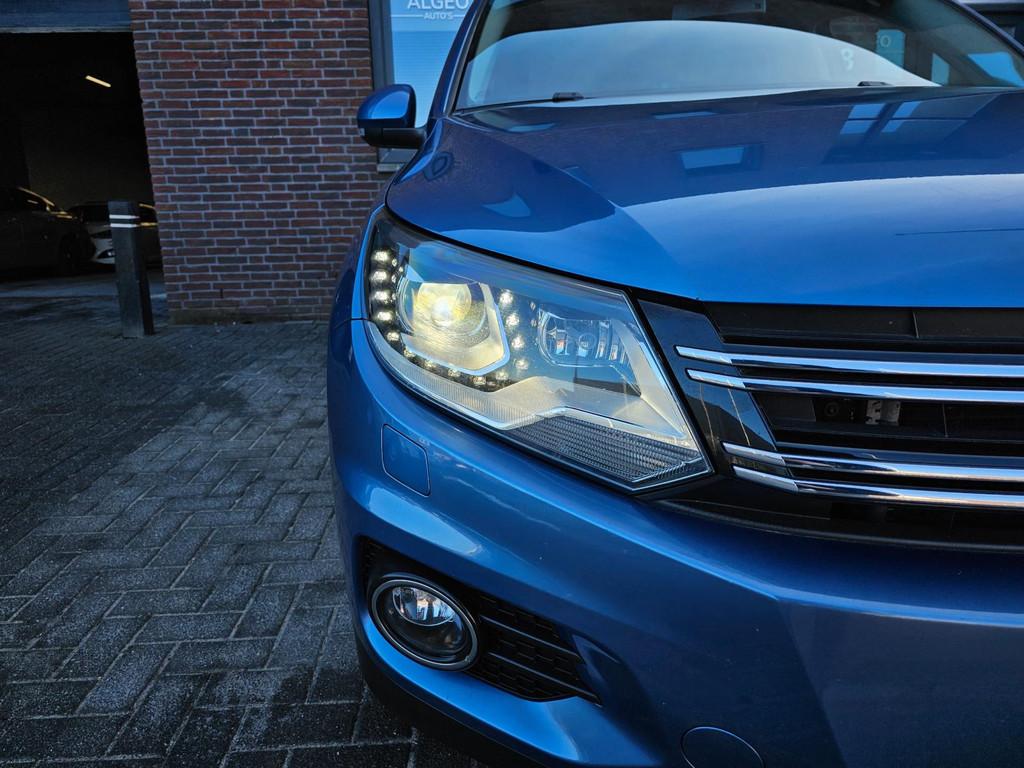 Volkswagen Tiguan 2.0 TSI 4Motion Track&Style Offroad / 210P, Auto's, Gebruikt, 4 cilinders, Blauw, Leder