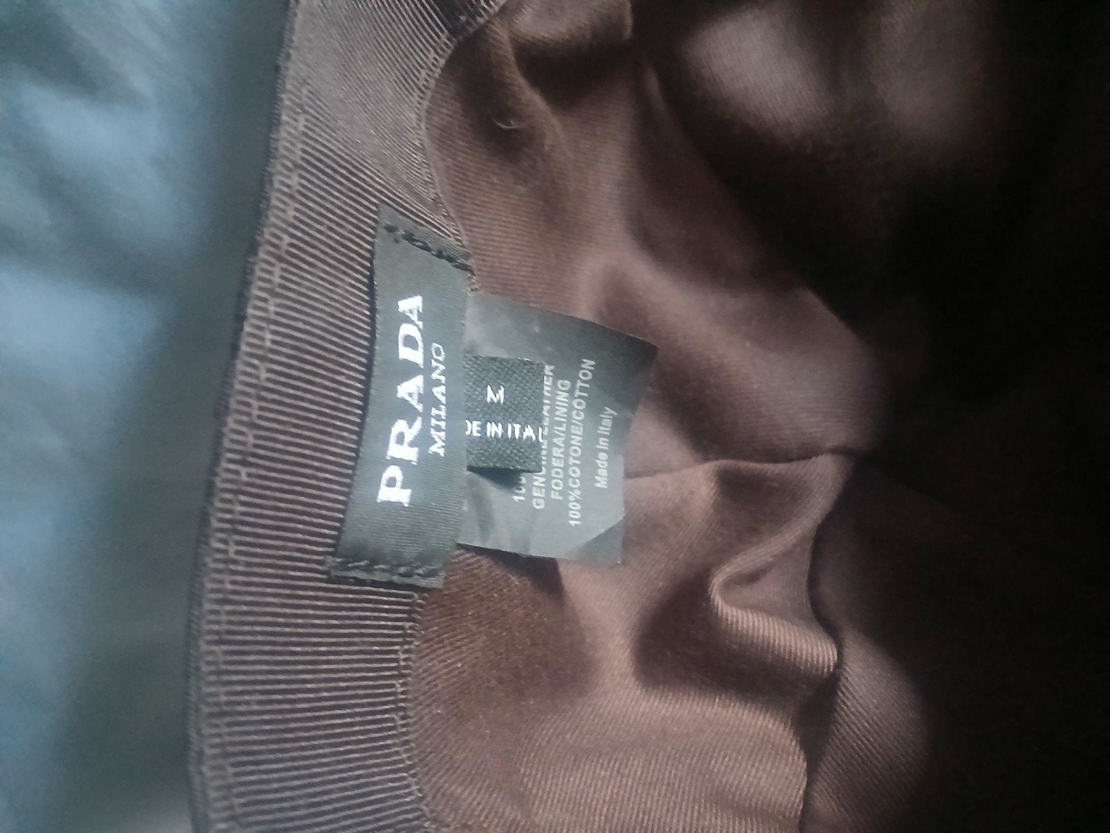 Prada Milano Pet - Bruin Leer en Katoen - Maat M, Ophalen, Nieuw, Prada, Pet