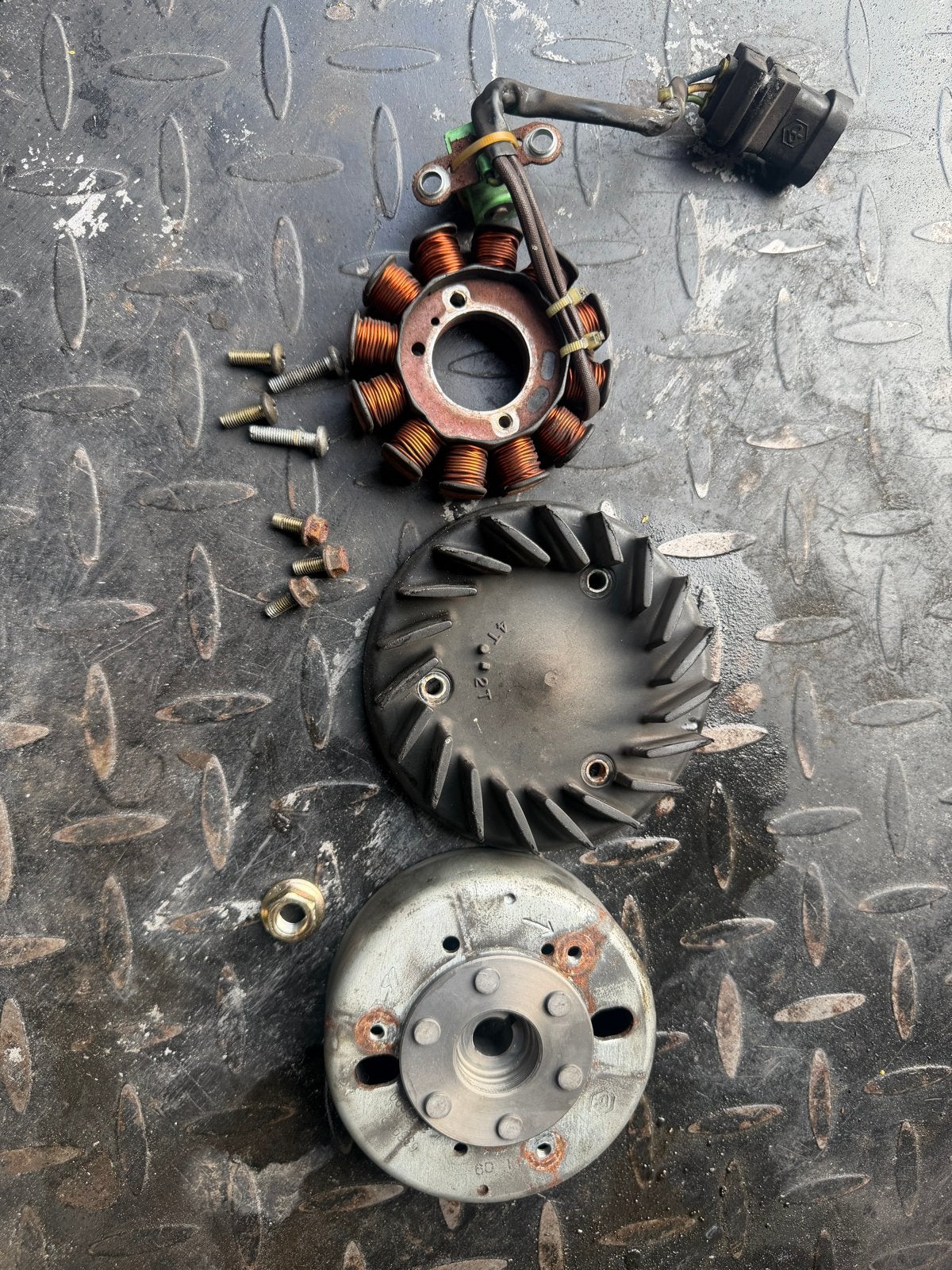 Piaggio Vespa ontsteking 4T 4V | Compleet, bouten + spie, Ophalen of Verzenden, Gebruikt, Overige typen, Piaggio