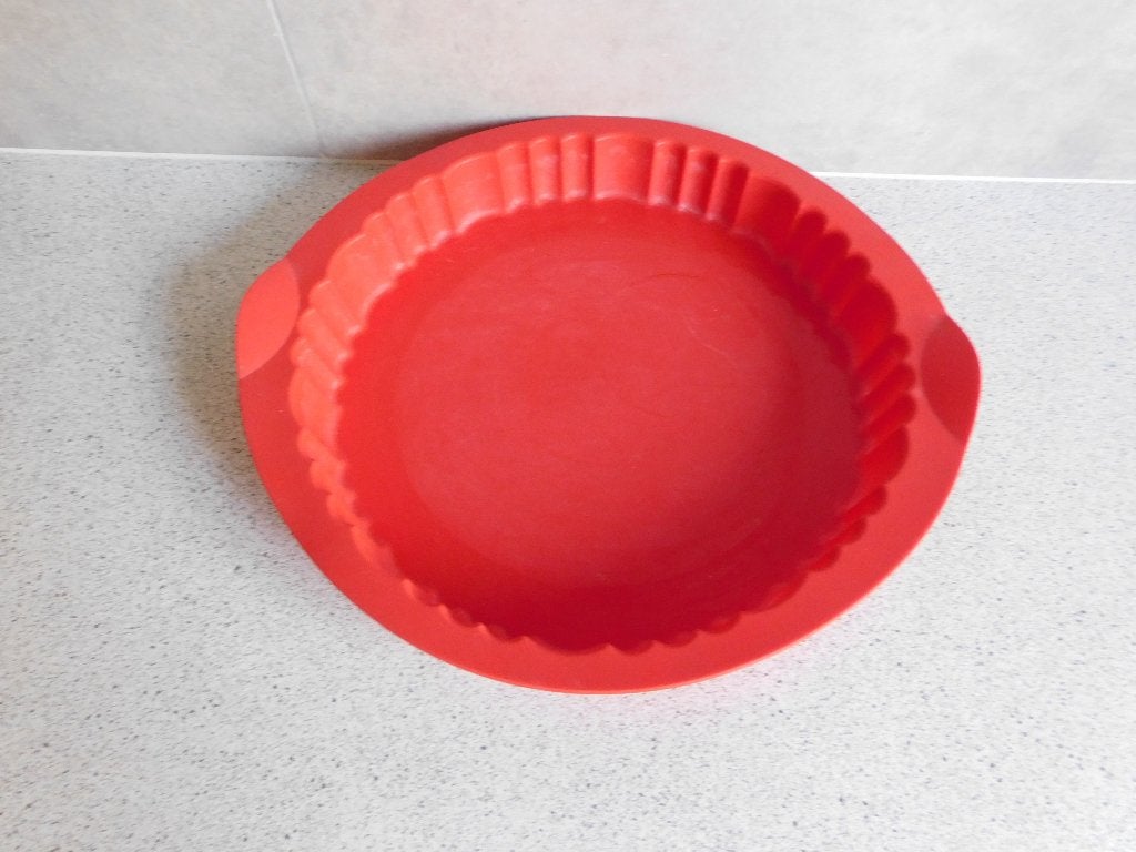 Tupperware Multi Flex Vorm Vlaai Rood - 28 cm, Geschikt voor vriezer, Ophalen of Verzenden, Zo goed als nieuw, Bak of Kom