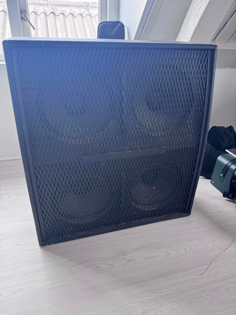 Hughes & Kettner Warp 7 4x12 cabinet met Celestion speakers, Ophalen, Gebruikt, Gitaar, 100 watt of meer