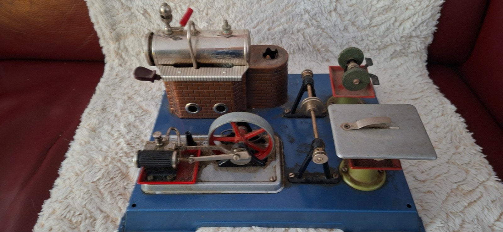 Wilesco Stoommachine Made in W-Germany met zaag en slijper, Ophalen of Verzenden