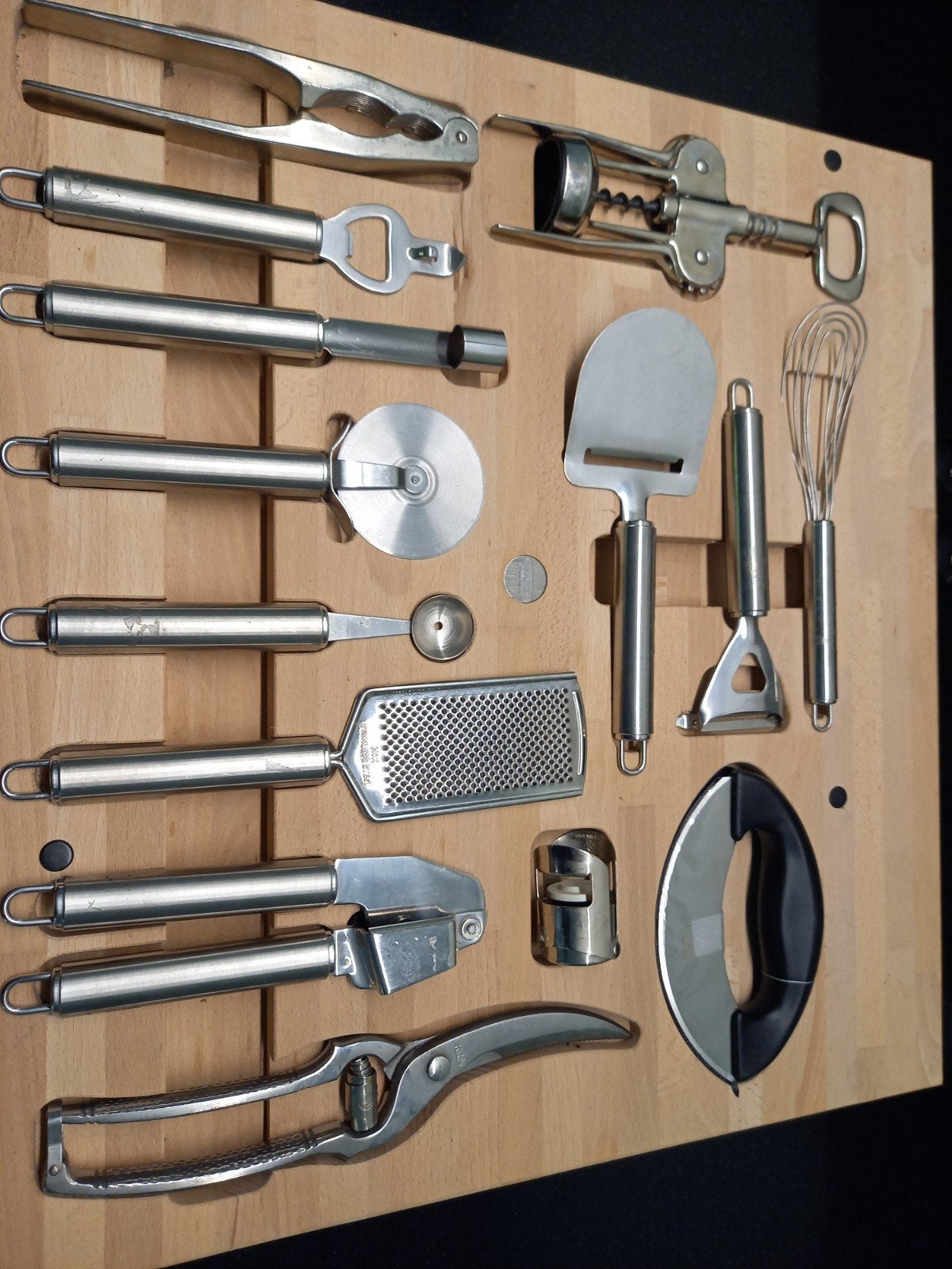 Uitgebreide Keukengerei Set op Houten Bord, Zilver, Ophalen of Verzenden, Metaal, Overige merken