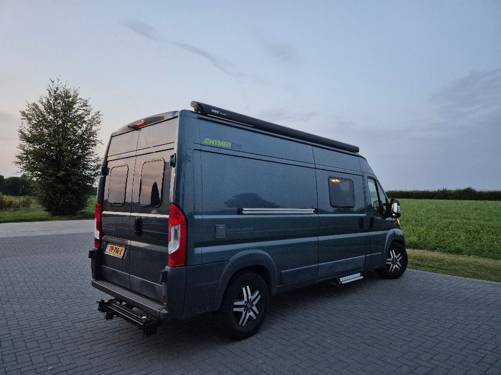 Hymer buscamper, KORT 5,99m, AUTOMAAT, opklapbaar LENGTEBED, Buscamper of Camperbus, Ringverwarming, Fiat, Tot en met 2