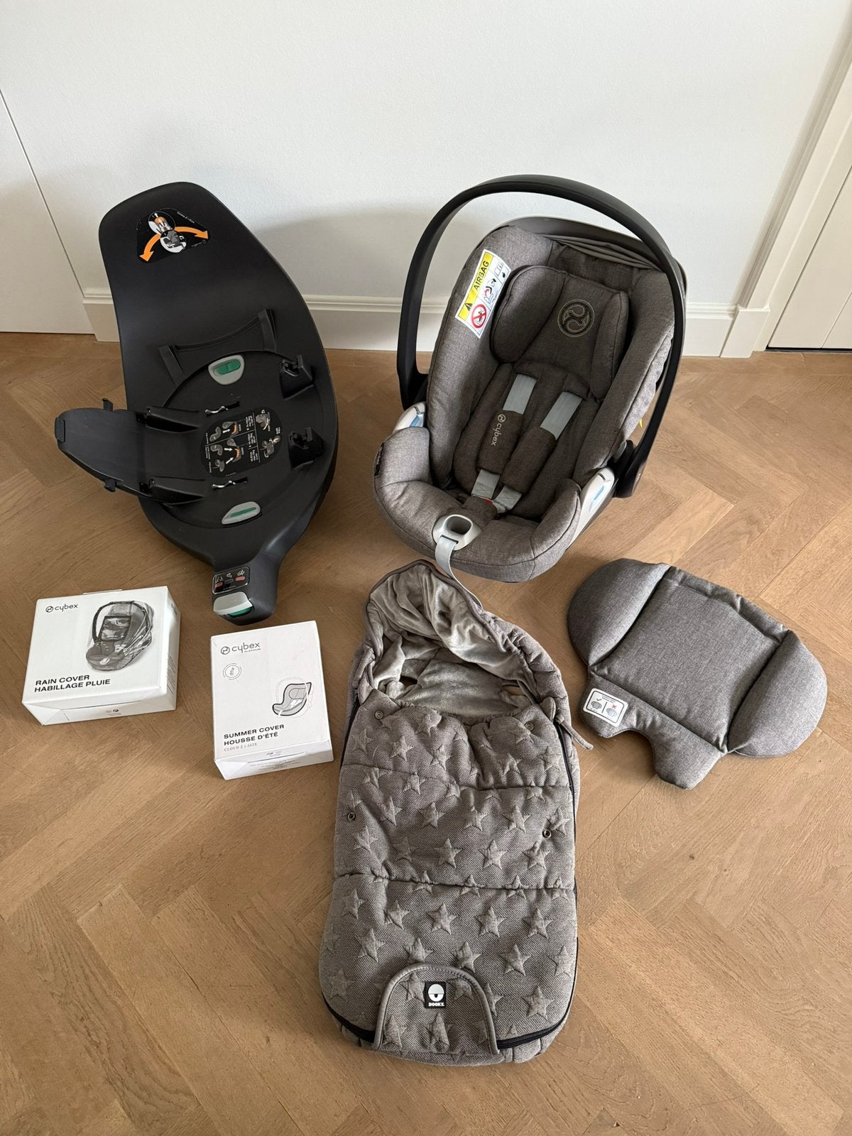 IZGS Cybex Cloud Z incl. draaibare base en voetenzak e.d., Zo goed als nieuw, Isofix, 0 t/m 13 kg, Ophalen