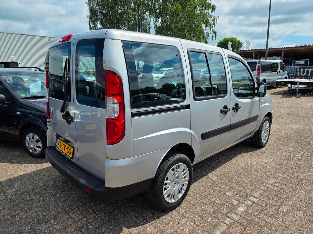 Fiat Doblò 1.4 Family 7-PERSOONS *46.000km*, Auto's, Fiat, Voorwielaandrijving, Gebruikt, 4 cilinders, 7 stoelen