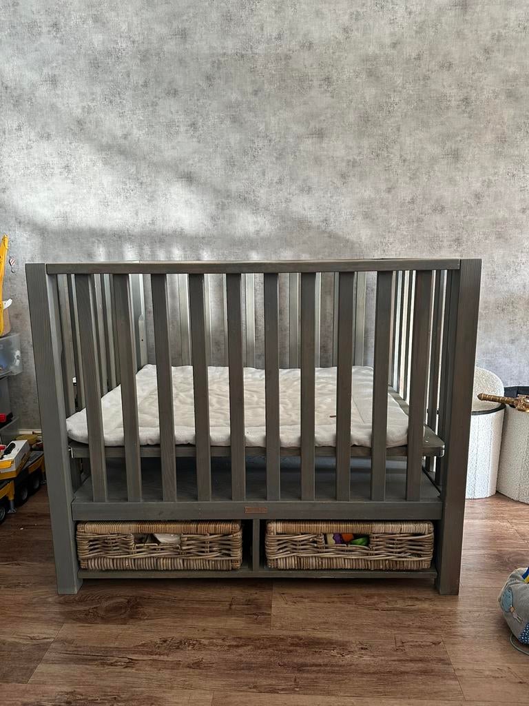 Baby box, Kinderen en Baby's, Boxen, Ophalen of Verzenden, Zo goed als nieuw, Boxkleed
