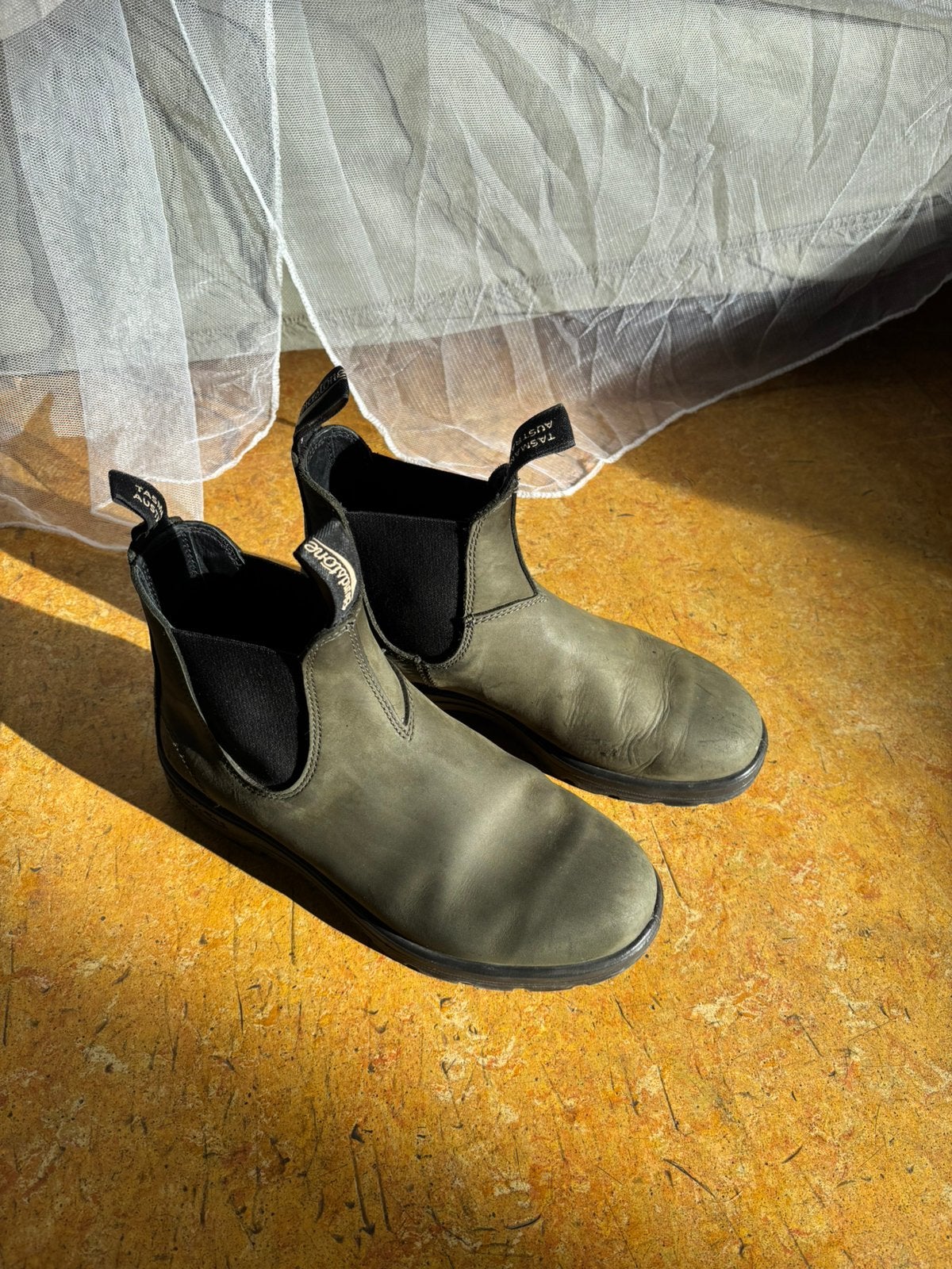 Blundstone, Ophalen of Verzenden, Zo goed als nieuw, Overige kleuren, Espadrilles of Moccasins