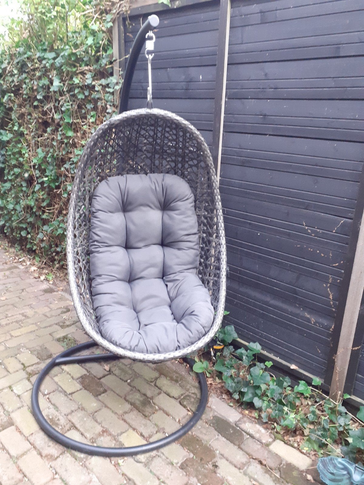 fijne hangstoel, Tuin en Terras, Ophalen, Zo goed als nieuw, Wicker, Inklapbaar