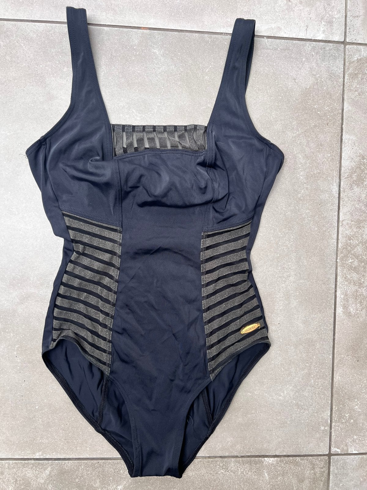 SUNFLAIR ELEGANTE DONKERBLAUWE BADPAK MAAT M, Ophalen of Verzenden, Zo goed als nieuw, Blauw, Badpak
