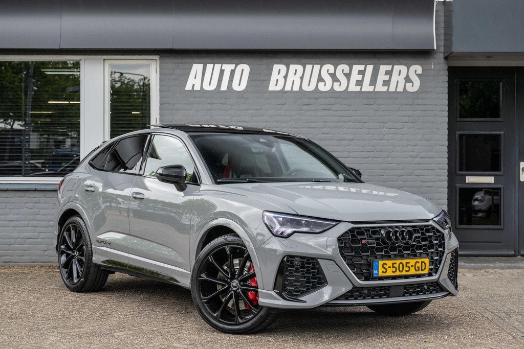 Audi Q3 Sportback TFSI RS RS seats Pano Dealer Ondh...., Auto's, Automaat, Gebruikt, 1675 kg, Bedrijf