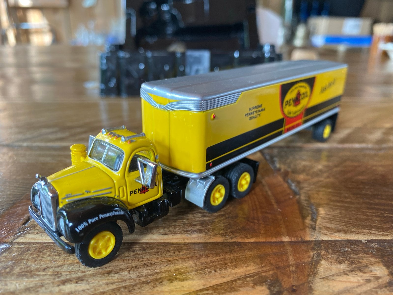 Matchbox Dinky Pennzoil 1956 Mack B-61 Tractor Trailer, Ophalen of Verzenden, Nieuw, Bus of Vrachtwagen