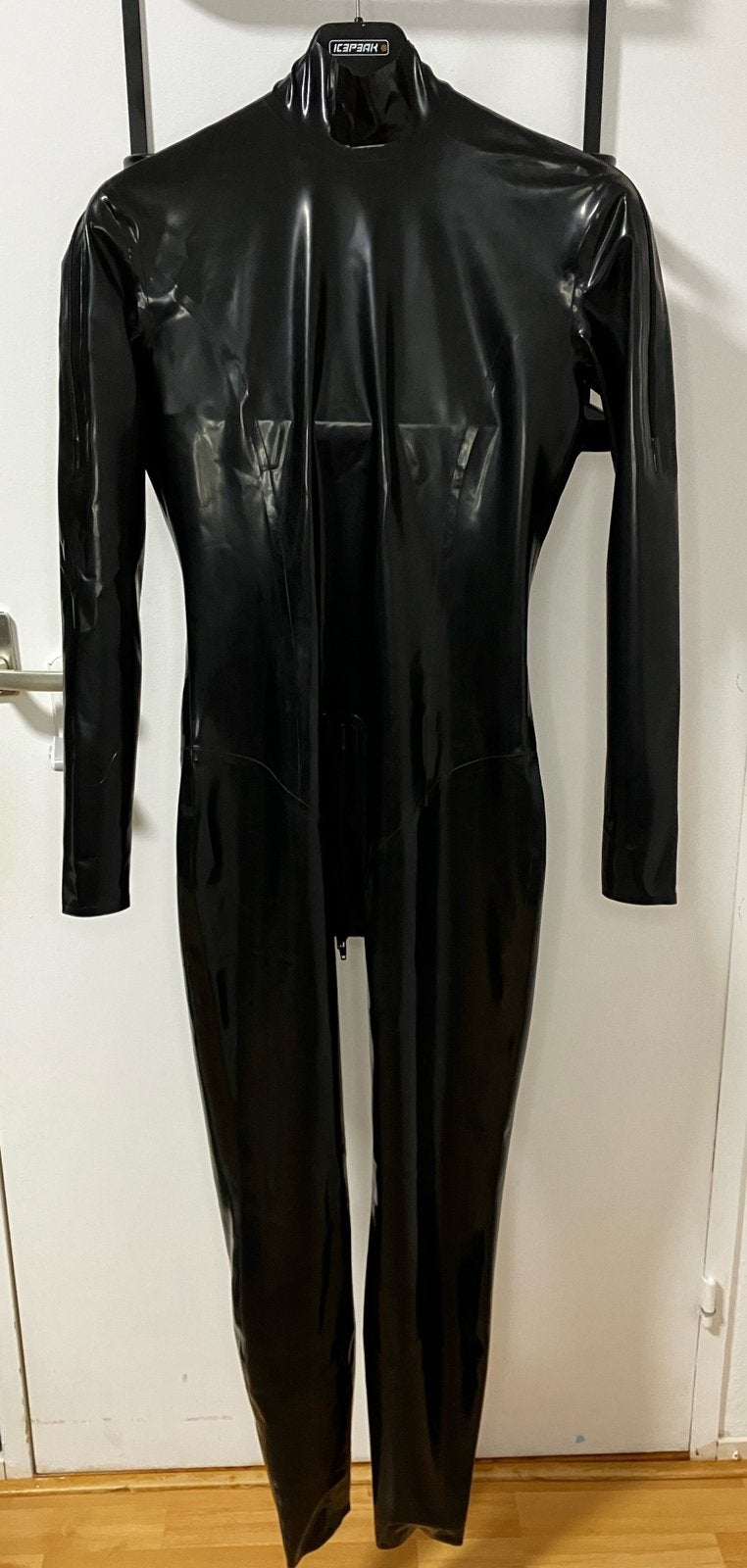 Latex catsuit schouder ritsen, Ophalen of Verzenden, Nieuw, Overige typen