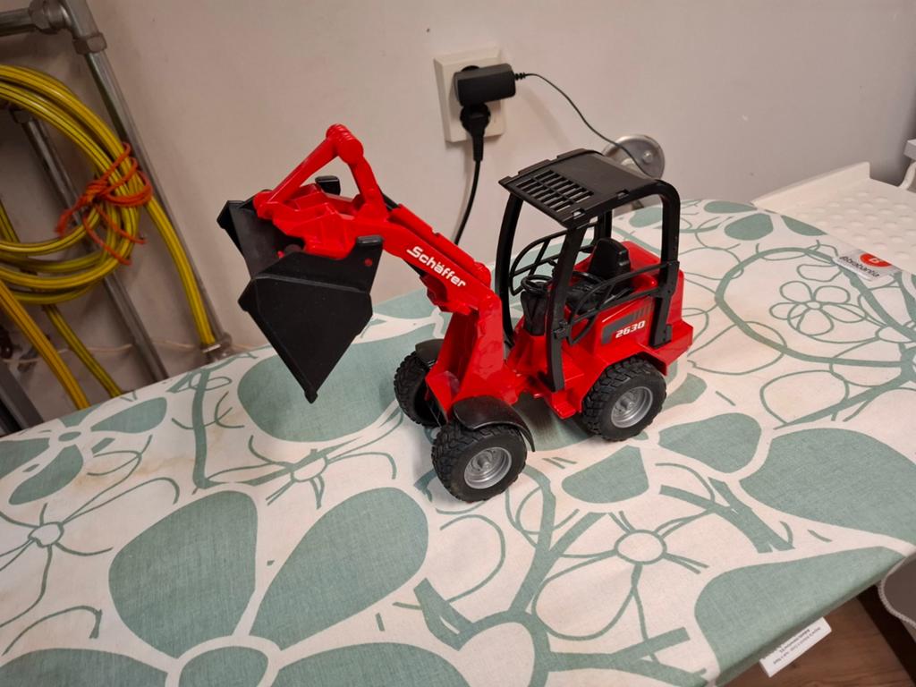 Schäffer 2630 Wiellader Bruder, Ophalen of Verzenden, Zo goed als nieuw