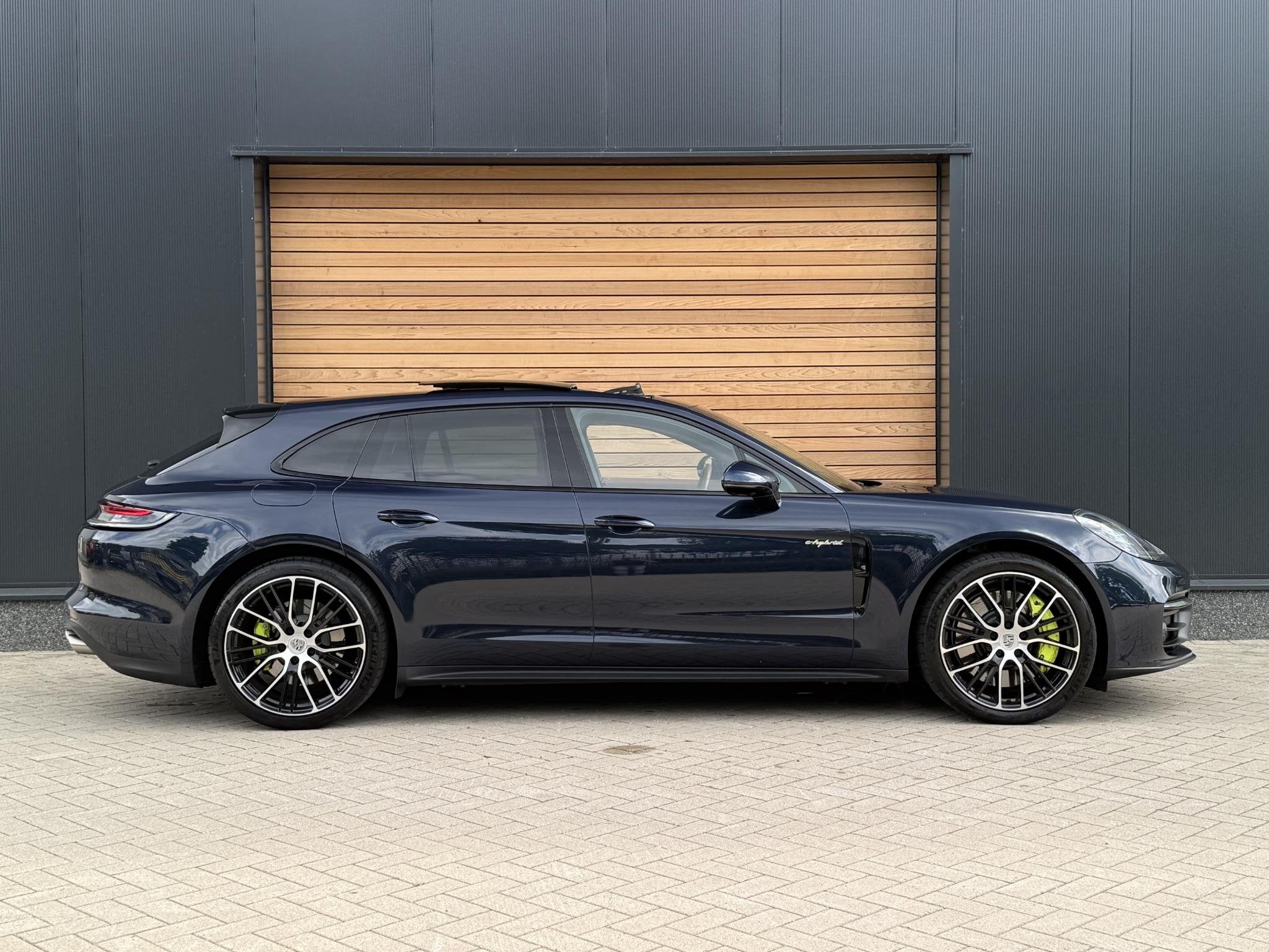 Porsche Panamera Sport Turismo 2.9 4S E-Hybrid SPORTUITLAAT|, Auto's, Porsche, Automaat, Dealer onderhouden, 2240 kg, Gebruikt