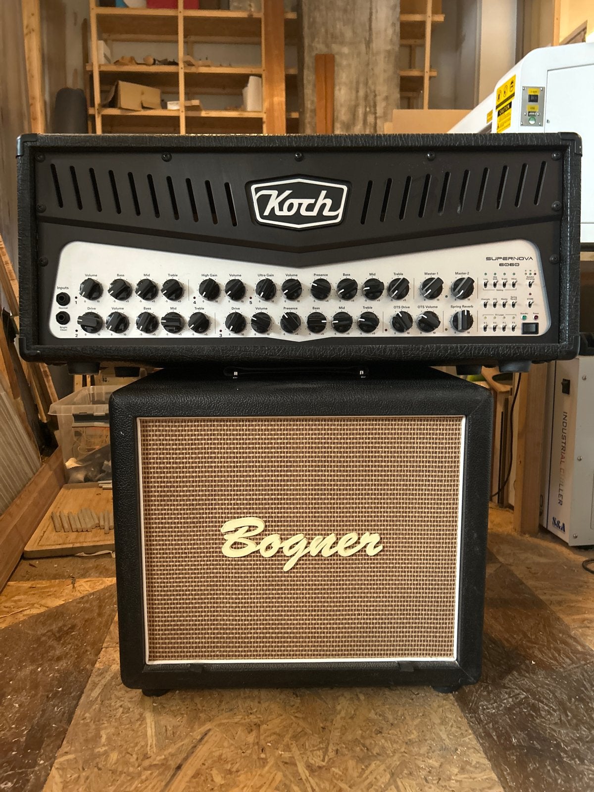 Koch Supernova 6060 met Bogner Cube cab, Muziek en Instrumenten, Ophalen, Gebruikt, Gitaar, 50 tot 100 watt