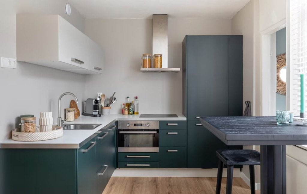Ikea keuken voor een klein prijsje, Huis en Inrichting, Keuken | Complete keukens, Ophalen, Gebruikt, Hoekkeuken, Kunststof