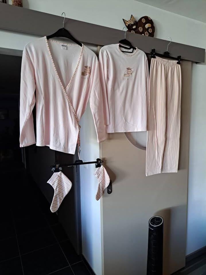 Perlina, pyjama setje, + slofjes + jasje, dames M, Perlina, Ophalen of Verzenden, Zo goed als nieuw, Maat 38/40 (M)