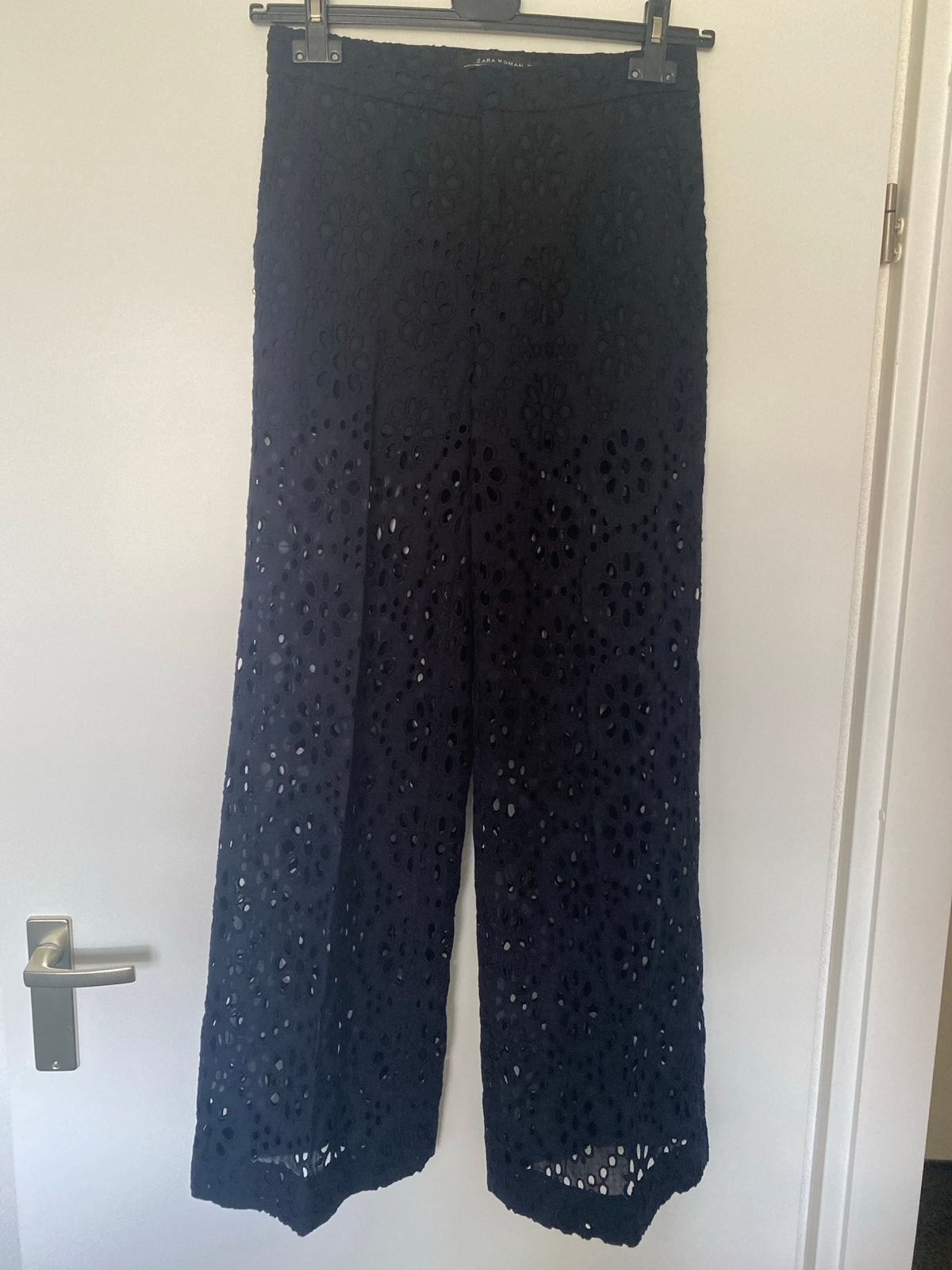 Broderie/cut out broek van Zara, Blauw, Ophalen of Verzenden, Zo goed als nieuw, Maat 36 (S)