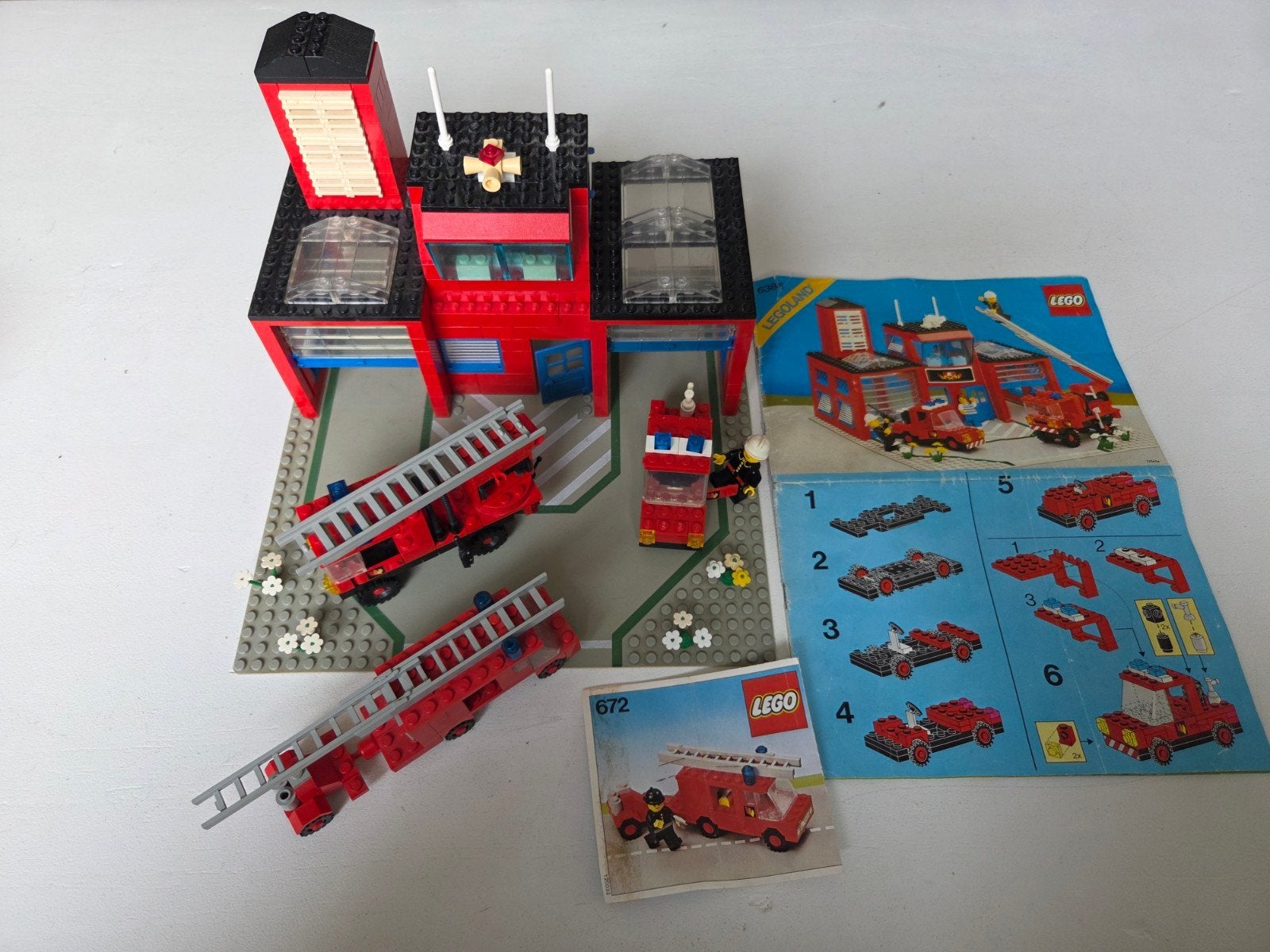 Lego Legoland Brandweerkazerne 6385 met voertuigen, Gebruikt, Lego, Ophalen of Verzenden, Complete set