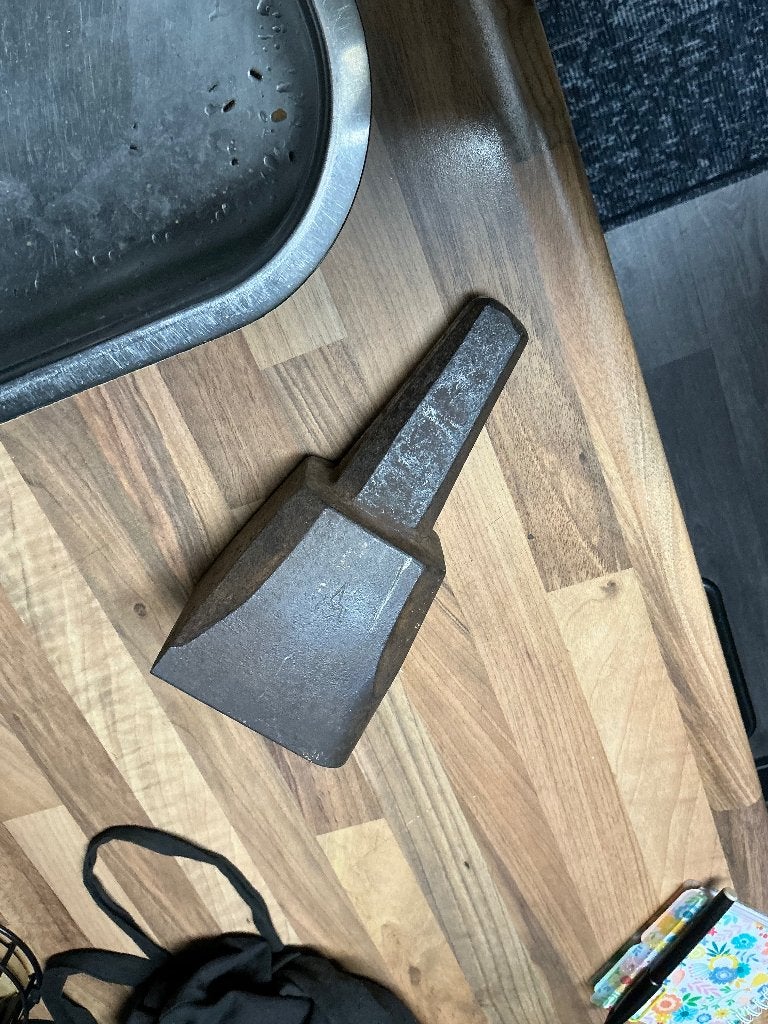 Vlaktas  ( aambeeld ), Ophalen