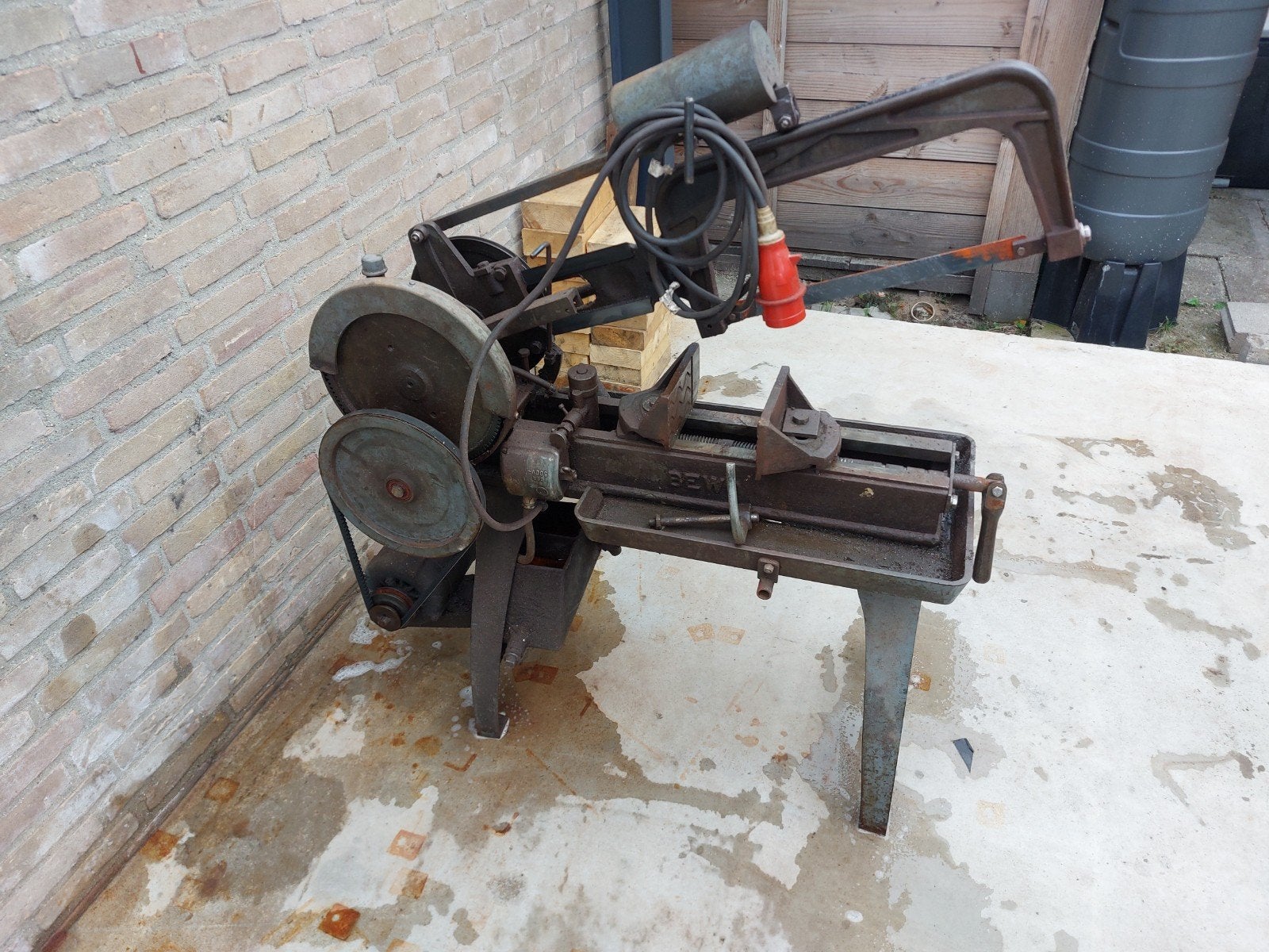 Bewo beugelzaag 380v, Ophalen, Gebruikt, 70 mm of meer, Lintzaag