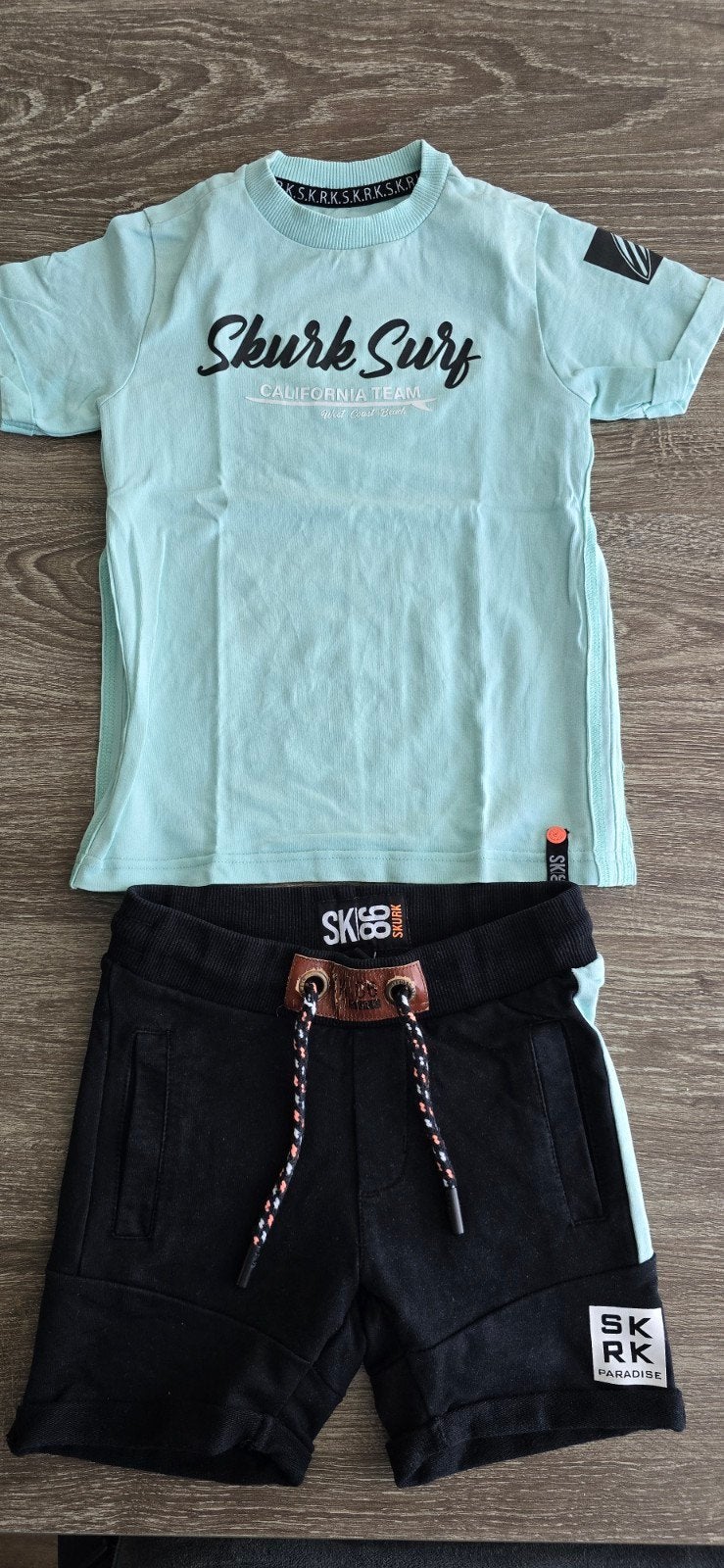 Super leuke set Skurk maat 98, Ophalen of Verzenden, Gebruikt, Meisje